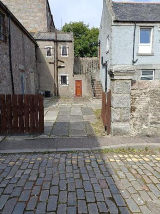 Stylish One Bed Flat With Private Parking Apartamento Aberdeen Exterior foto